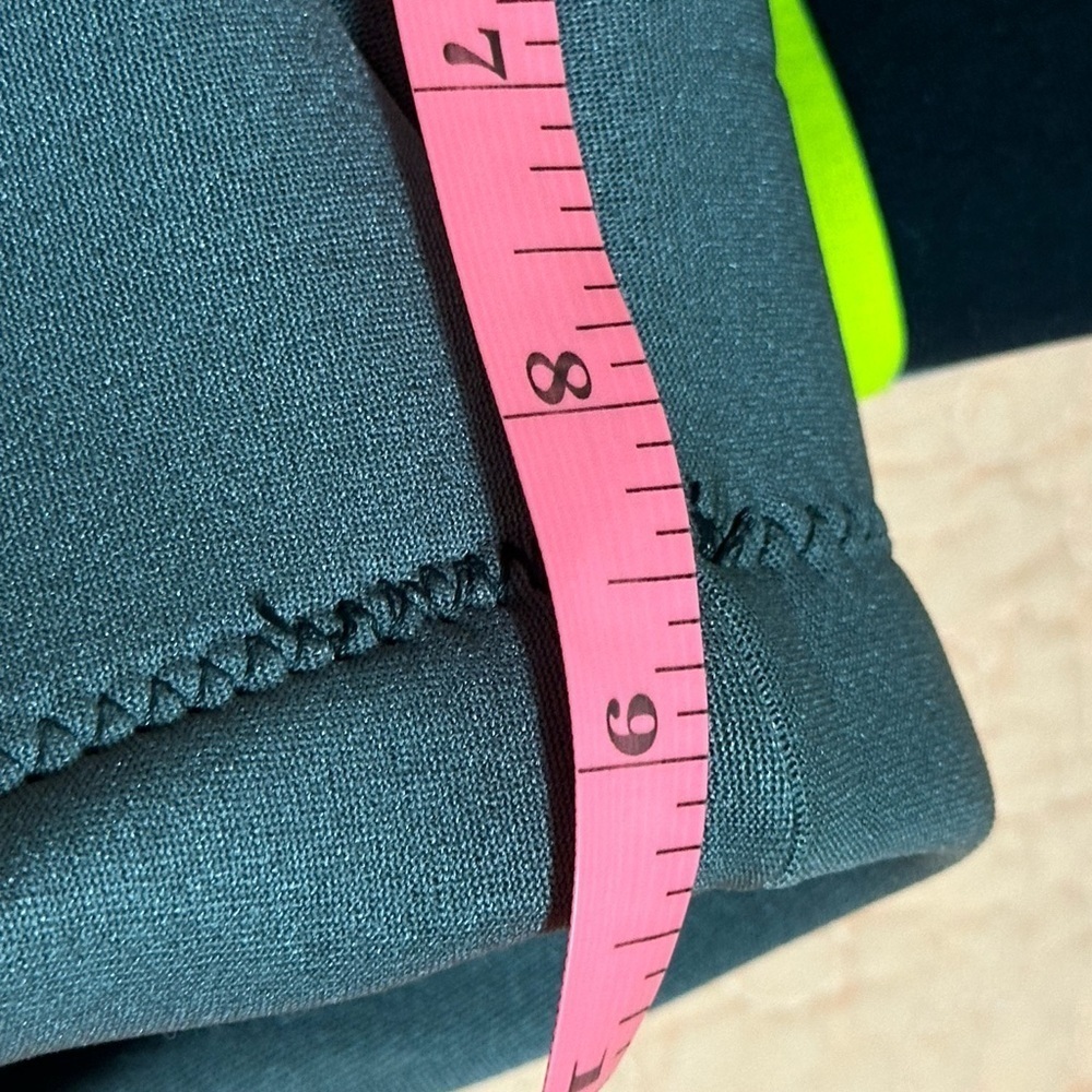 Vintage Black and Yellow shortie Ski Wetsuit with Streamlined Fit - Picture 3 of 6